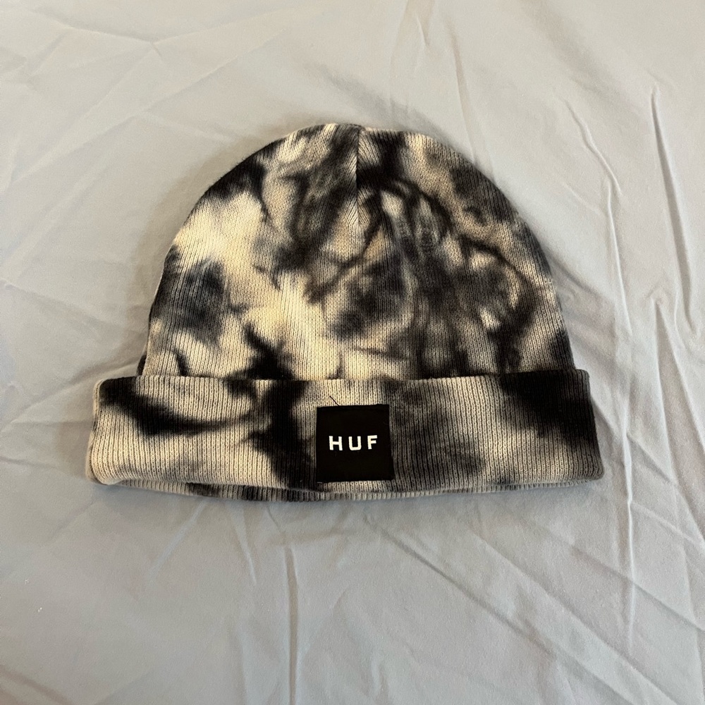HUF Black and White Tie-Dye Beanie